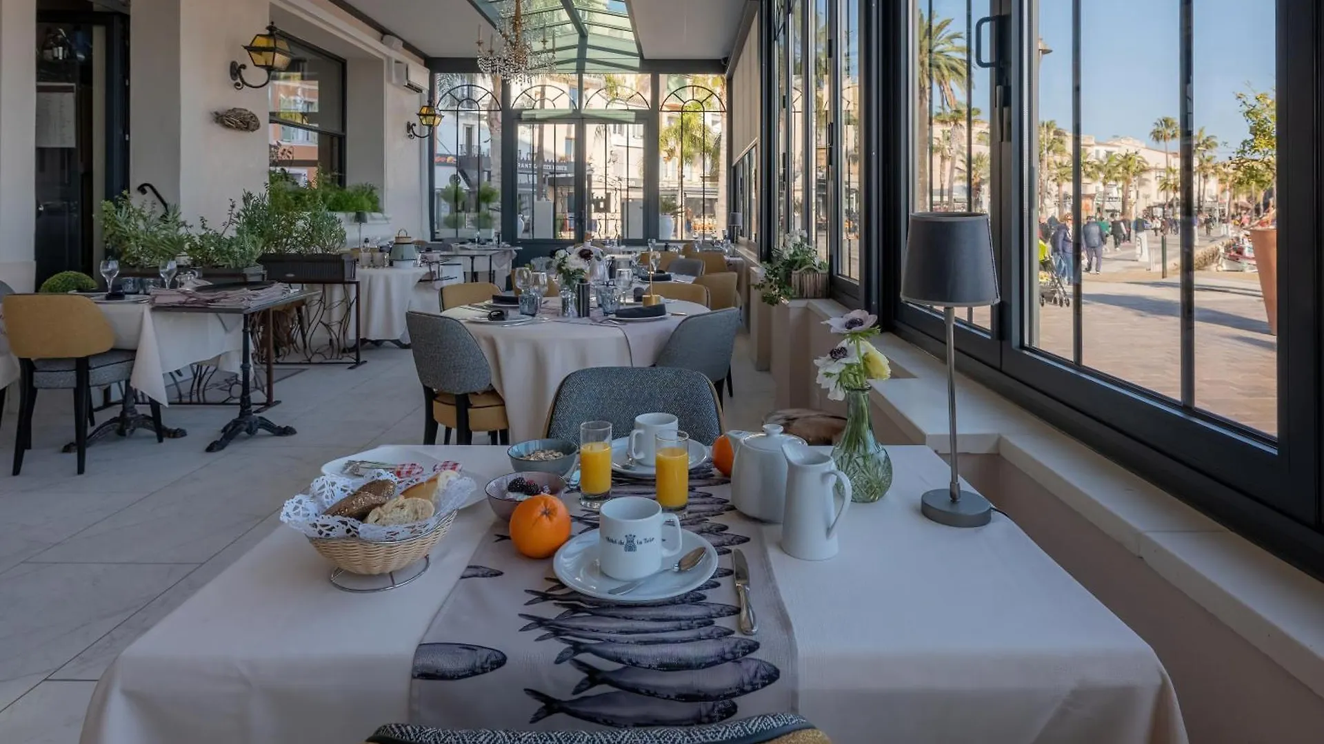 Hotel Restaurant De La Tour Sanary-sur-Mer
