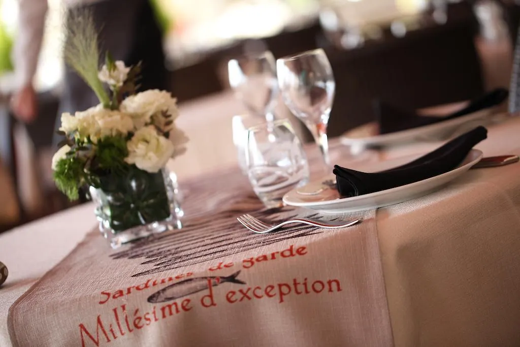 Hotel Restaurant De La Tour Sanary-sur-Mer