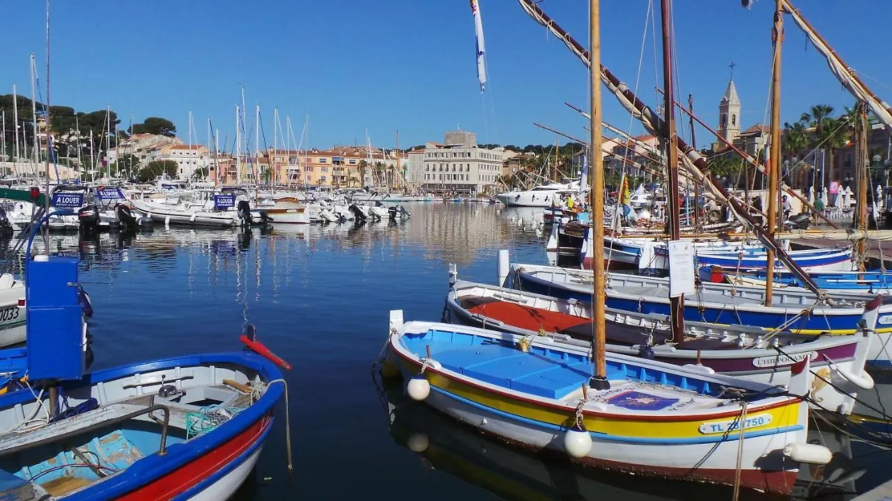 Hotel Restaurant De La Tour Sanary-sur-Mer