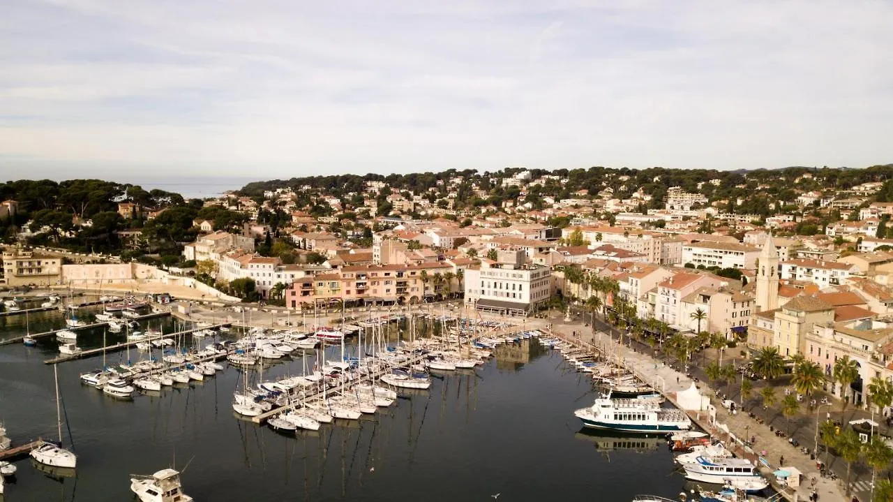 Hotel Restaurant De La Tour Sanary-sur-Mer